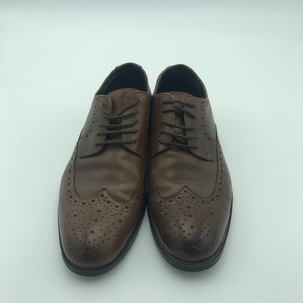 Men’s Stacy Adams dress shoes.